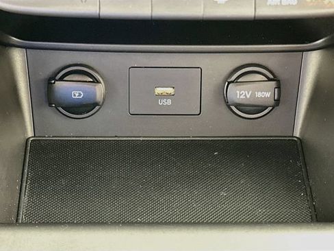 Used 2022 Hyundai Kona SEL AWD/4WD image 17