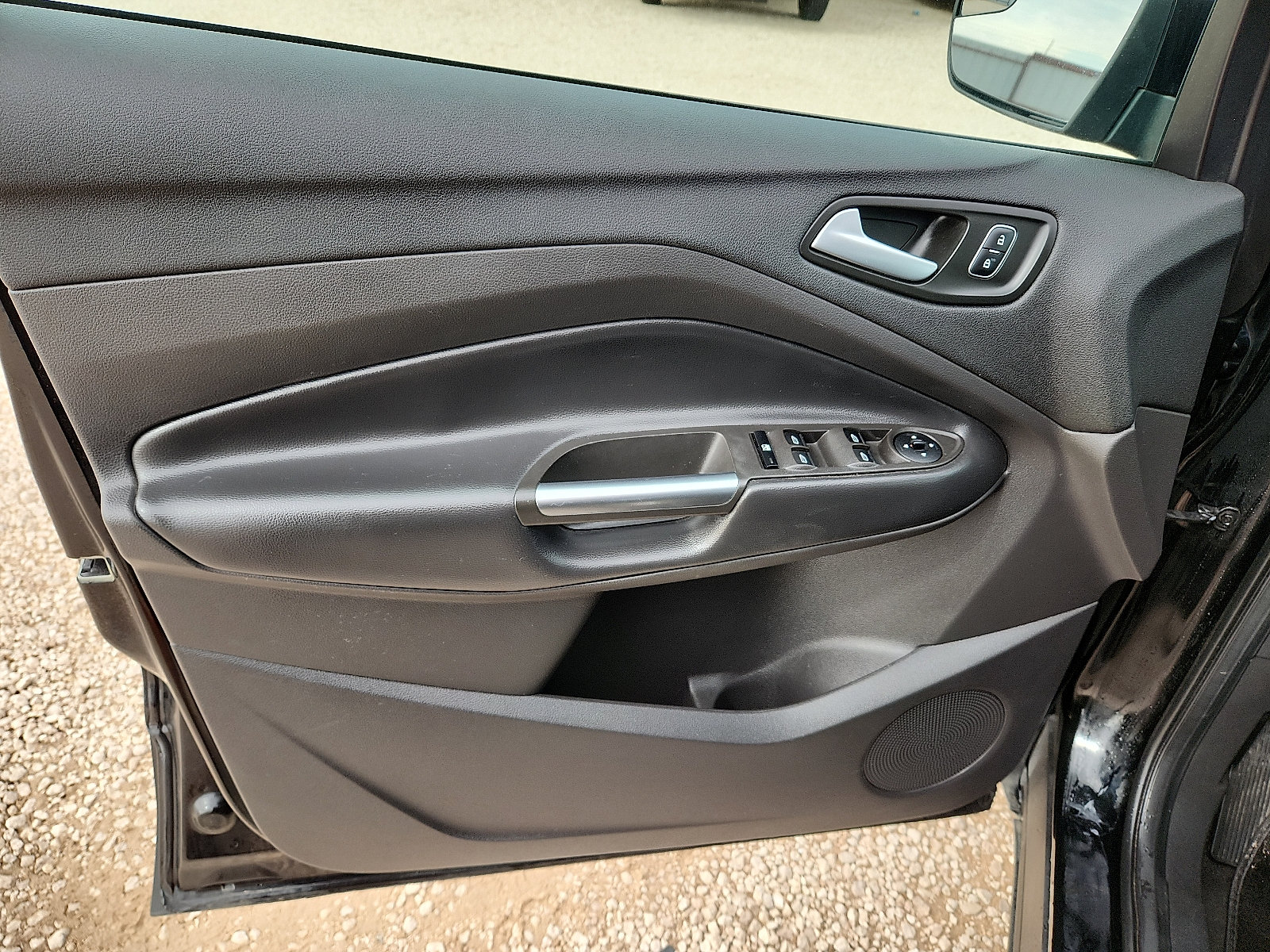 Used 2018 Ford Escape SE w/ SE Sport Appearance Package FWD image 12