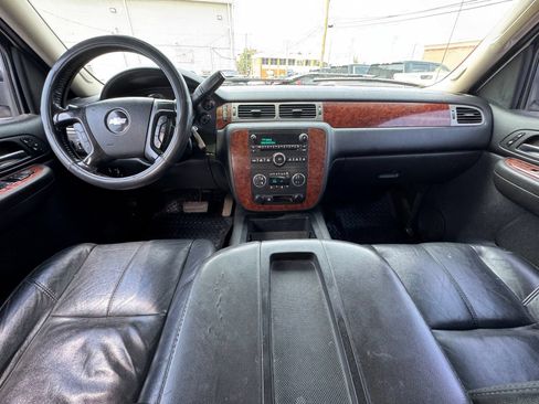Used 2008 Chevrolet Silverado 3500 LTZ w/ EZ-Lift Tailgate Package AWD/4WD image 26