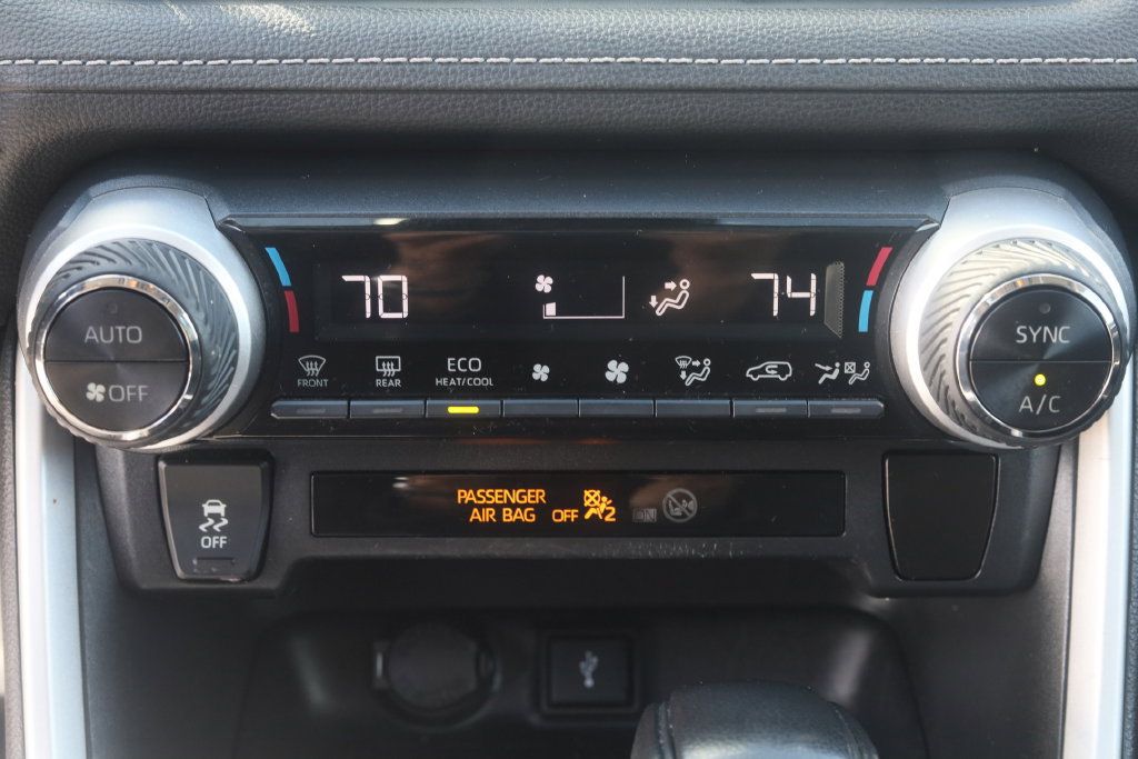 Used 2021 Toyota RAV4 XLE w/ Convenience Package AWD/4WD image 14