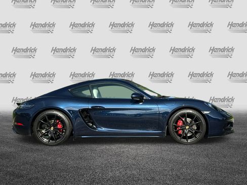 Used 2019 Porsche 718 Cayman GTS image 3