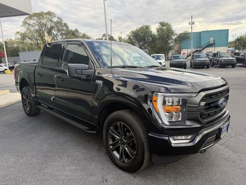 Certified 2022 Ford F150 XLT w/ Equipment Group 302A High image 11