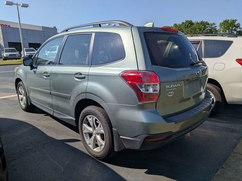 Used 2016 Subaru Forester 2.5i Premium w/ All-Weather Package AWD/4WD image 4