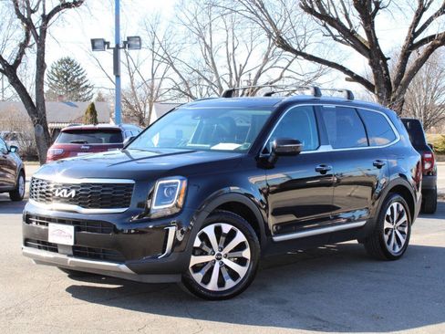 Used 2022 Kia Telluride S image 3