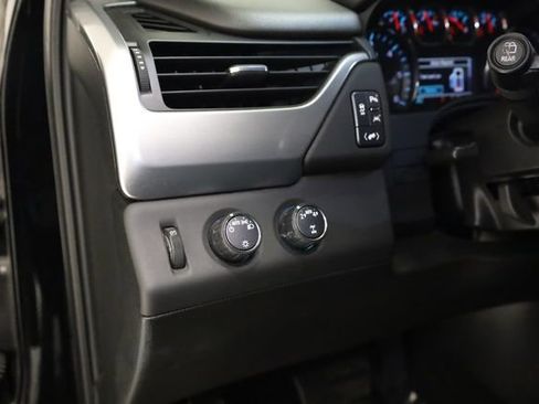 Used 2018 Chevrolet Tahoe LT AWD/4WD image 13