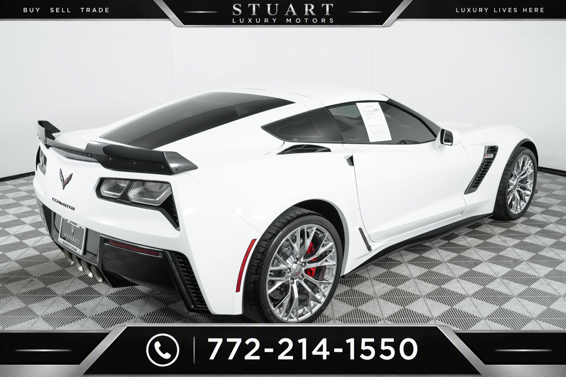 Used 2015 Chevrolet Corvette Z06 w/ 3LZ Preferred Equipment Group RWD image 33