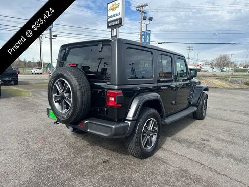 Used 2023 Jeep Wrangler Unlimited Sahara w/ LED Lighting Group image 5