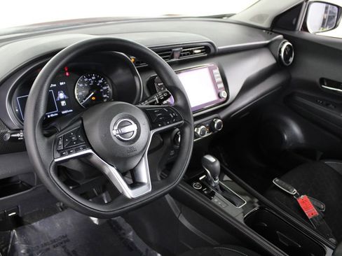 Certified 2024 Nissan Kicks SV image 18