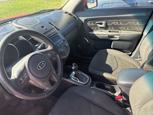 Used 2012 Kia Soul + image 9