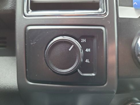 Used 2020 Ford F150 XLT w/ Equipment Group 302A Luxury image 21