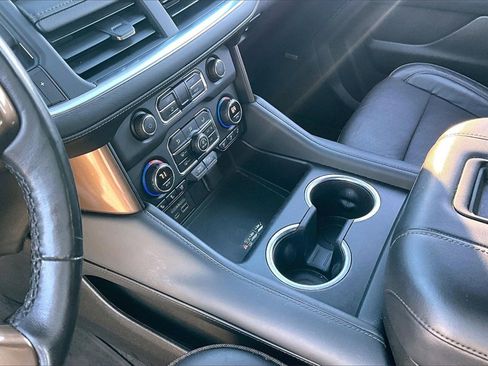 Used 2021 Chevrolet Tahoe High Country image 14