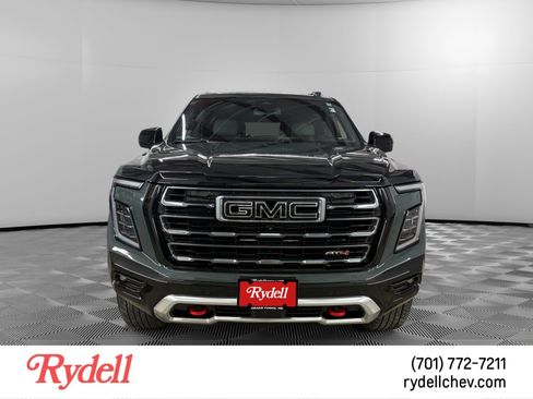 Used 2026 GMC Yukon AT4 AWD/4WD image 8