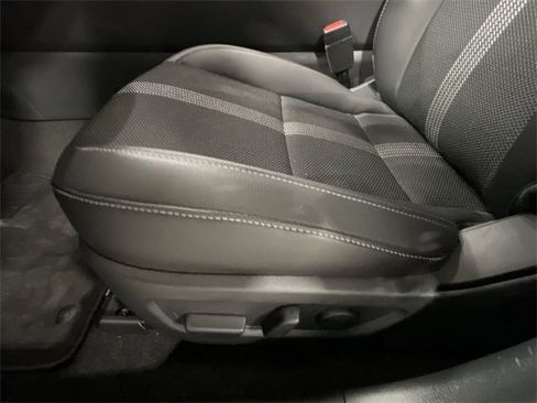 Certified 2025 MAZDA CX-50 AWD 2.5 S w/ Premium Package image 18