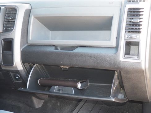 Used 2014 RAM 2500 Tradesman w/ Chrome Appearance Group image 13