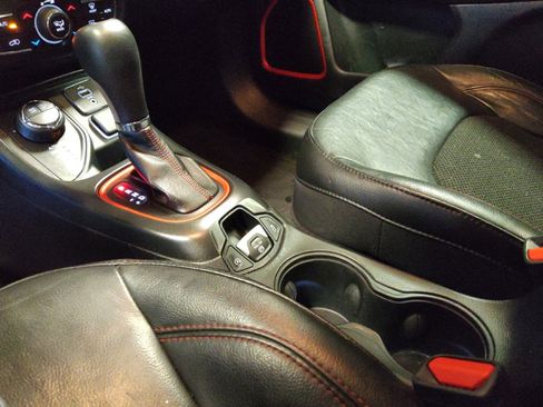 Used 2018 Jeep Compass Trailhawk w/ Navigation Group image 26