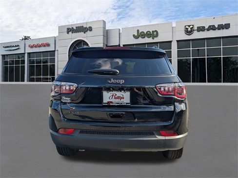 New 2026 Jeep Compass Latitude image 5