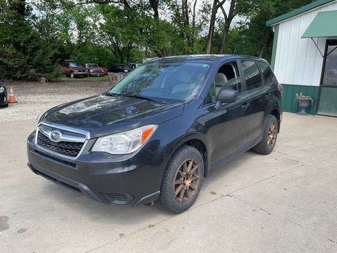 Used 2015 Subaru Forester 2.5i AWD/4WD image 5