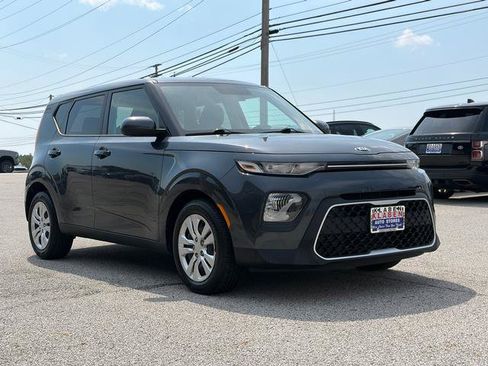 Used 2020 Kia Soul LX FWD image 8
