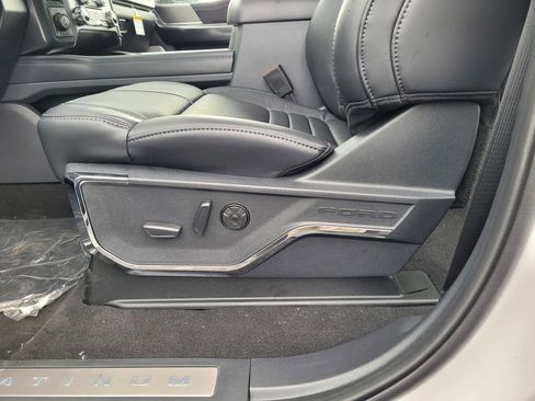 New 2026 Ford F250 Platinum w/ Tremor Off-Road Package image 33