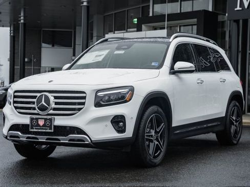 New 2026 Mercedes-Benz GLB 250 4MATIC image 3