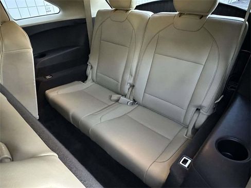 Used 2017 Acura MDX SH-AWD image 13