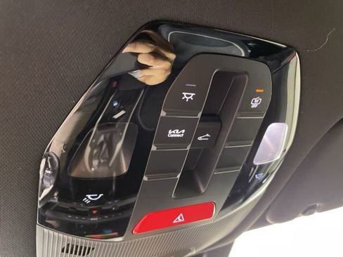 New 2025 Kia K4 GT-Line w/ GT-Line Sunroof Package image 38