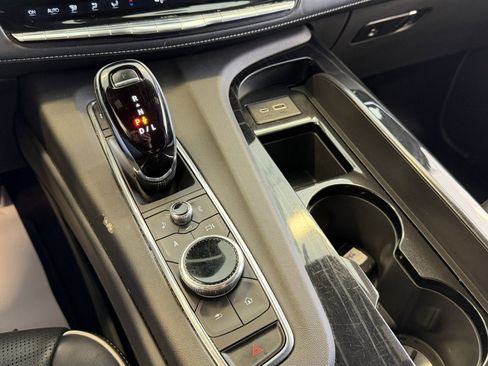Used 2023 Cadillac Escalade Sport AWD/4WD image 18