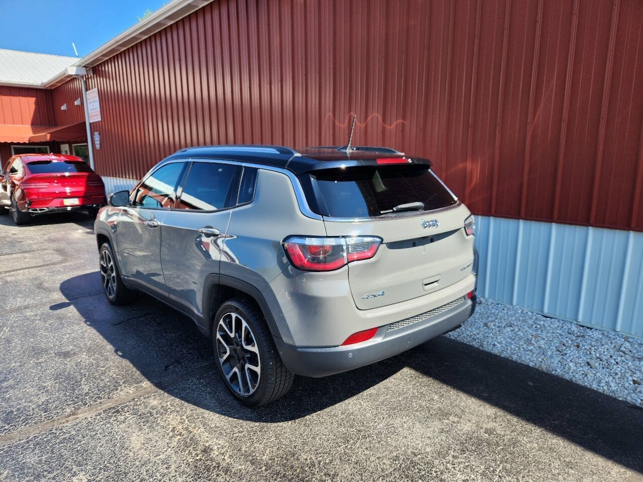 Used 2019 Jeep Compass Limited w/ Safety & Security Group AWD/4WD image 4
