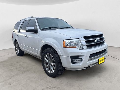 Used 2017 Ford Expedition Limited w/ Equipment Group 301A image 5