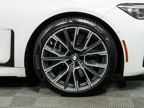 Used 2022 BMW 750i xDrive 750i xDrive w/ Luxury Rear Seating Package image 36