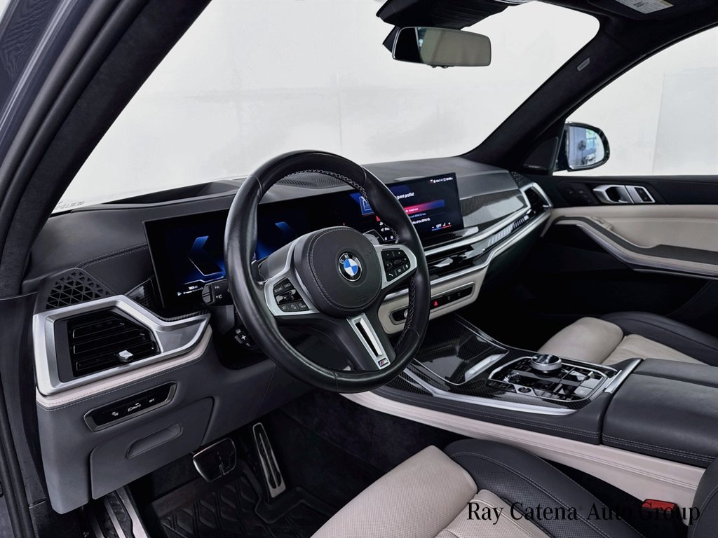 Used 2025 BMW X7 M60i AWD/4WD image 9
