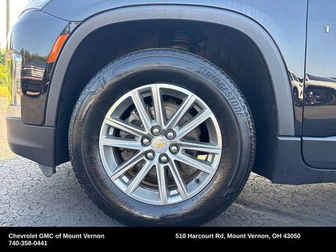Used 2023 Chevrolet Traverse LT w/ LPO, Floor Liner Package image 27