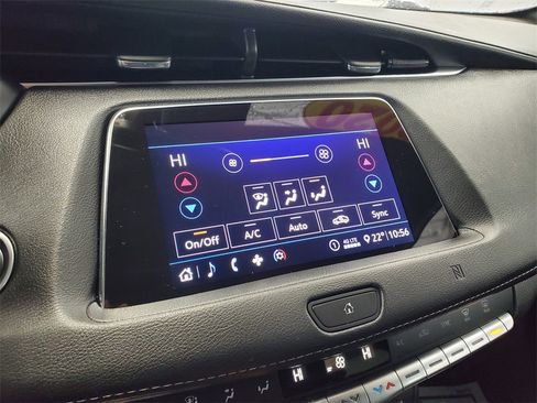 Used 2020 Cadillac XT4 Premium Luxury w/ Cold Weather Package image 18