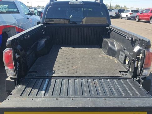 Used 2017 Toyota Tacoma Limited w/ Tow Package image 11