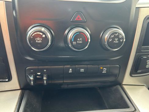 Used 2017 RAM 2500 SLT image 22