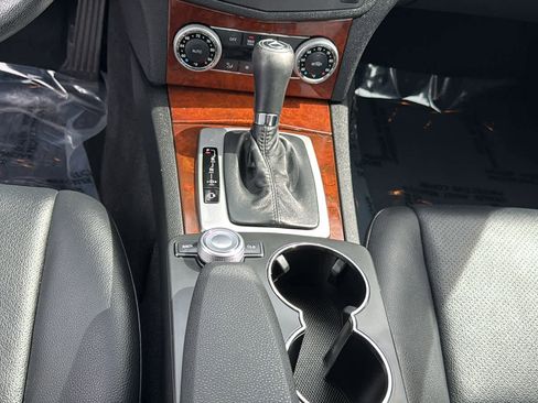 Used 2010 Mercedes-Benz C 300 4MATIC Sedan image 20
