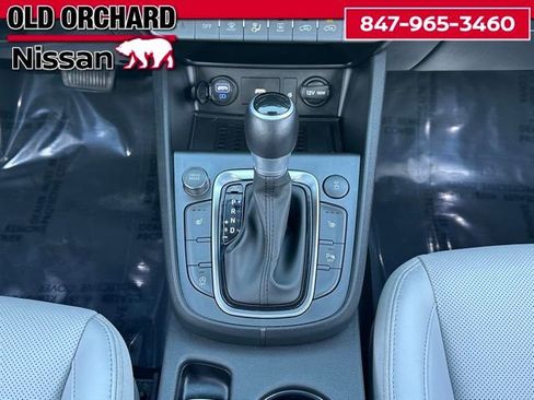 Used 2022 Hyundai Kona Limited AWD/4WD image 18