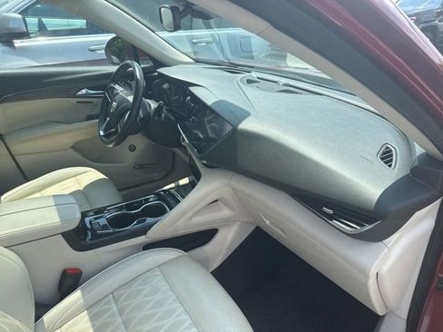 Used 2022 Buick Envision Avenir w/ Safety Package FWD image 25