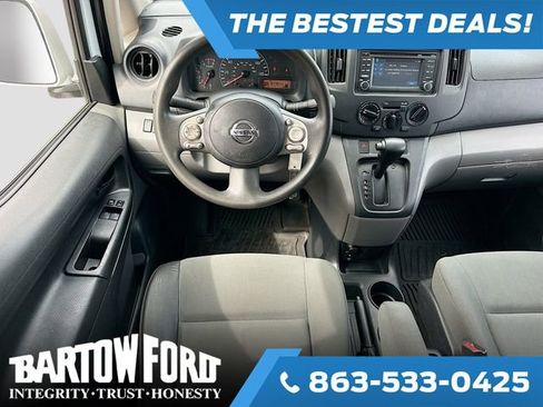 Used 2015 Nissan NV200 SV w/ Technology Package image 20