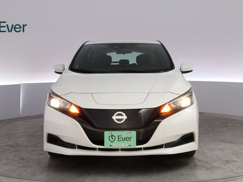 Used 2025 Nissan Leaf S FWD image 12