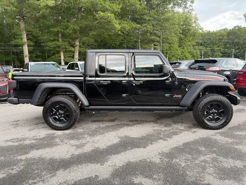 Used 2023 Jeep Gladiator Mojave w/ LED Lighting Group AWD/4WD image 7