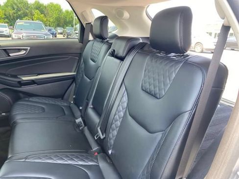 Used 2024 Ford Edge Titanium AWD/4WD image 24