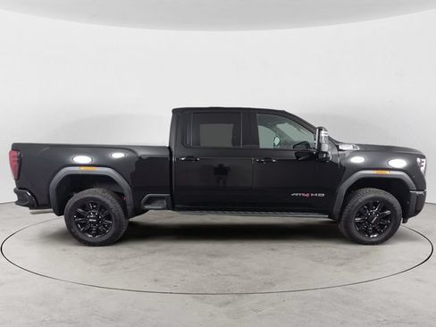 Certified 2025 GMC Sierra 2500 AT4 w/ AT4 Premium Plus Package AWD/4WD image 4