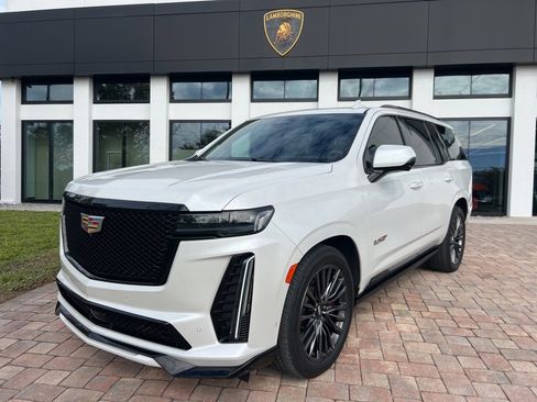 Used 2023 Cadillac Escalade V image 1