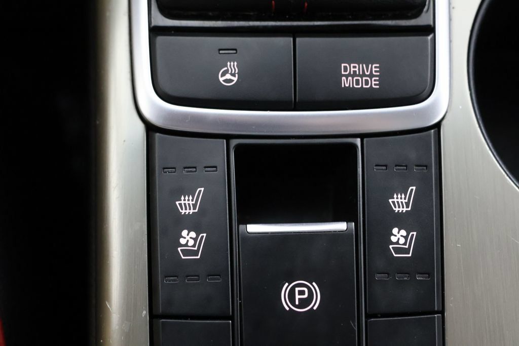 Used 2020 Kia Optima SX FWD image 16