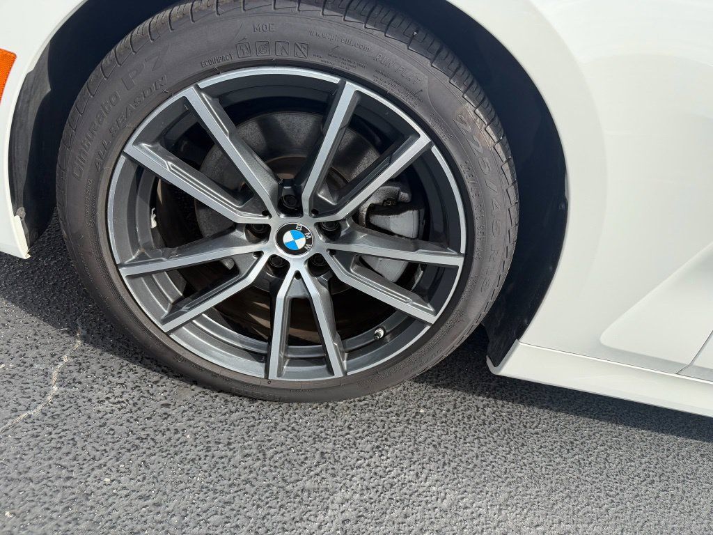 Used 2024 BMW 430i Convertible RWD image 9