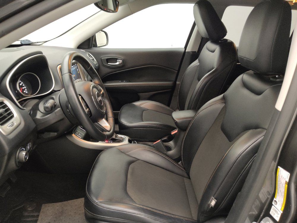 Used 2017 Jeep Compass Latitude w/ Popular Equipment Group FWD image 17