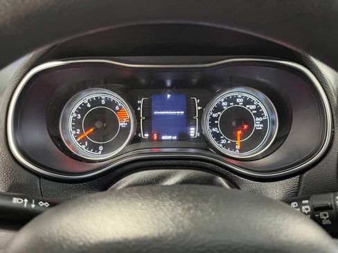 Used 2019 Jeep Cherokee Latitude w/ Popular Appearance Group FWD image 26