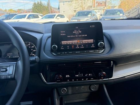 Used 2021 Nissan Rogue SV AWD/4WD image 21