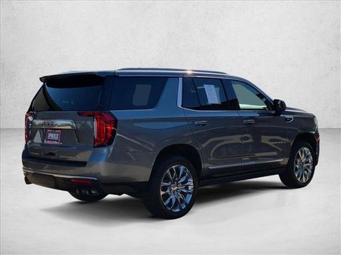 Used 2021 GMC Yukon Denali w/ Denali Premium Package AWD/4WD image 5